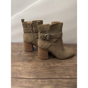 Crown Vintage Women’s Courla Taupe Ankle Booties, Size 7 1/2 M